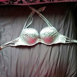 Victoria's Secret add 2 cup sizes bombshell bikini