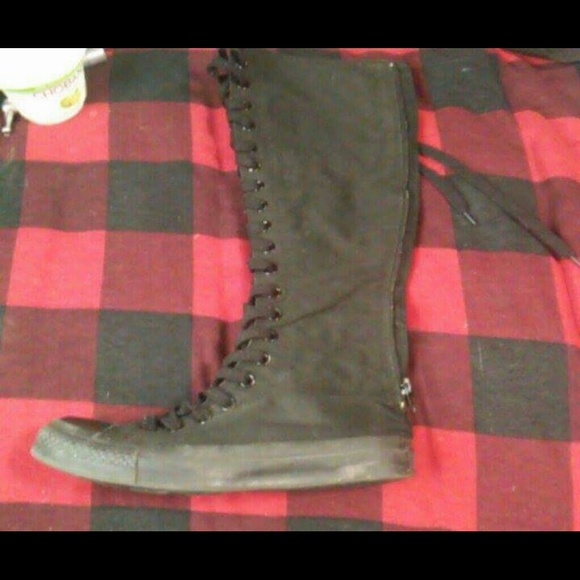 Converse knee high