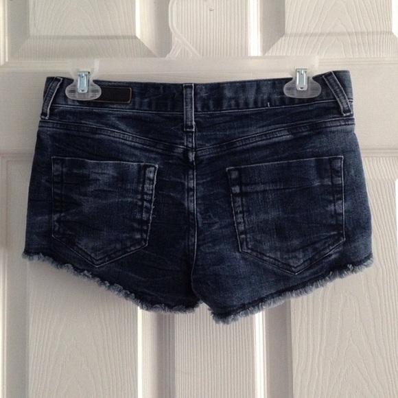 🌸Vans🌸 dark tye-dye denim wash shorts - Picture 2 of 2