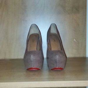 Brown Alba Platform Pumps