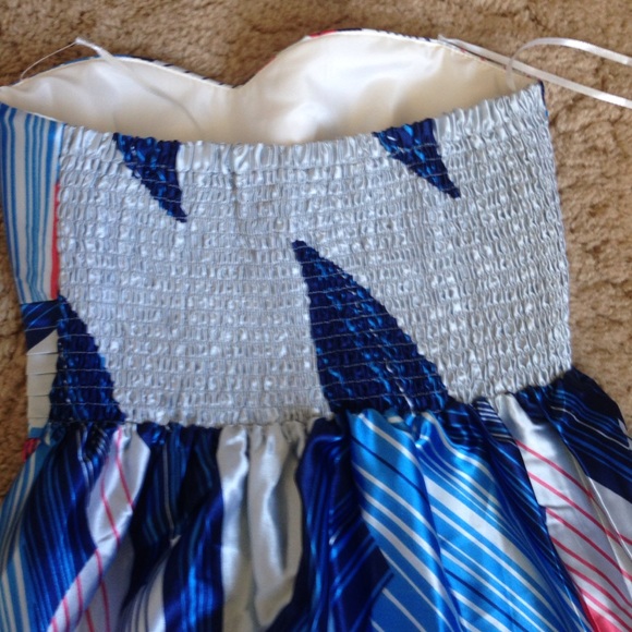 Strapless dress - Picture 2 of 2