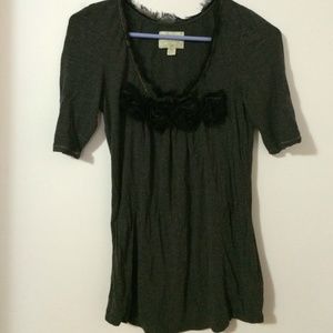 Deletta rosette top
