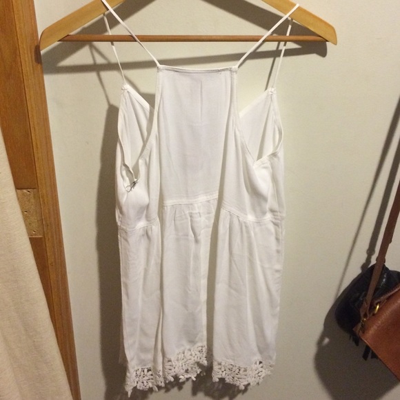 Eyelet crochet woven Cami tank top forever 21 - Picture 4 of 4