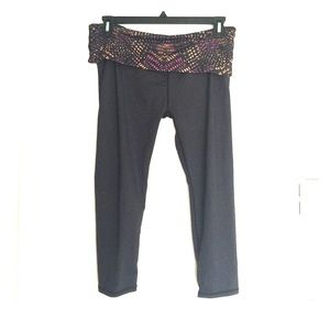 ON HOLD FOR LAURAK Gray Fabletics capris