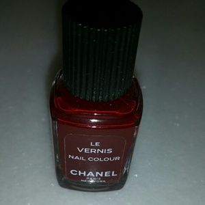 Chanel nail polish