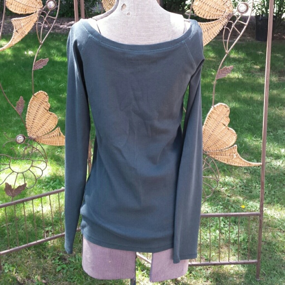 SOLD IN BOGO SALE @partyallthetime VS top - Picture 2 of 4