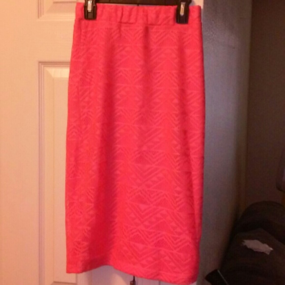 Coral midi skirt
