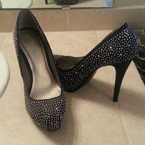 NWOT Forever 21 Black Rhinestone pumps.