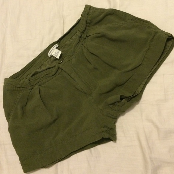 F21 SHORTS