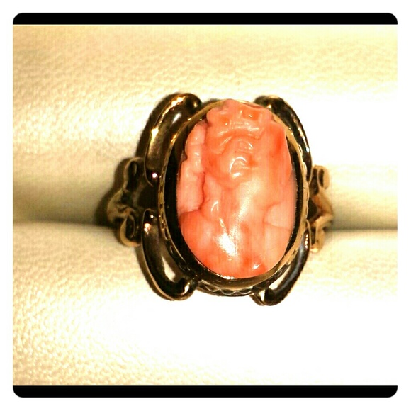 Cameo Ring