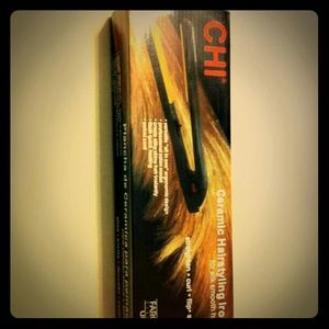 ***Chi flat iron ( hair staightner ) Brand New***