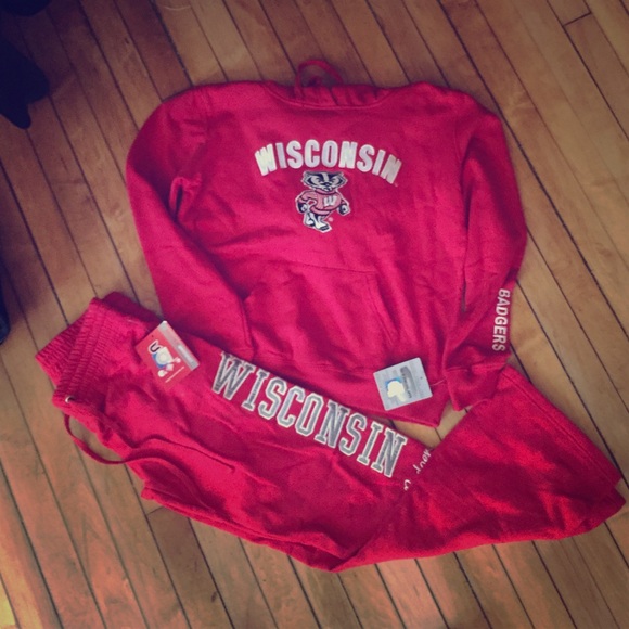 Wisconsin sweatpants and sweater