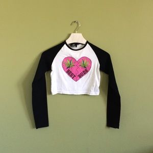 Crop long sleeve.