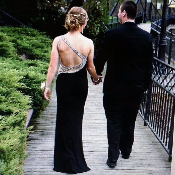 Dresses & Skirts - Black prom dress Macduggal Cassandra Stone
