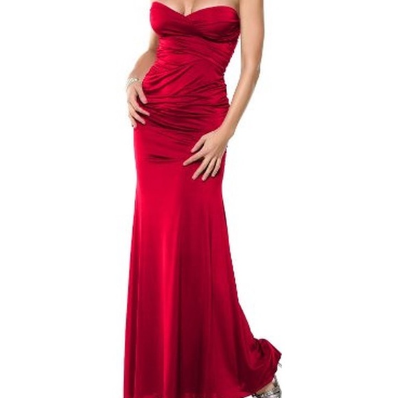 Sweetheart Red evening dress