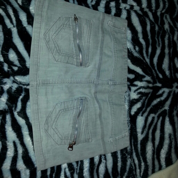 Skirt - Picture 2 of 3