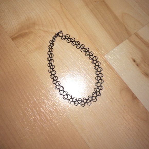 black choker