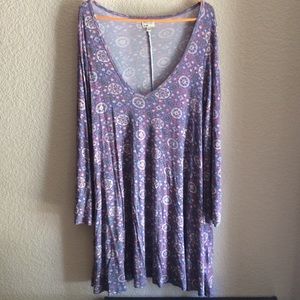 RVCA Bell Sleeve Swing/Shift/Babydoll V-Neck Dress