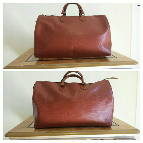 !!!SOLD!!!Authentic Louis Vuitton Speedy 40 epi