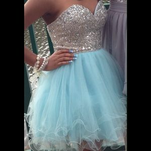 PROM DRESS