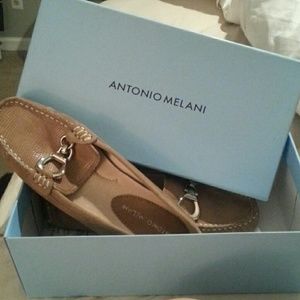 Brand new never worn Antonia Melani loafers 6.5
