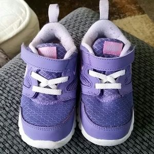 Nike toddler sneakers