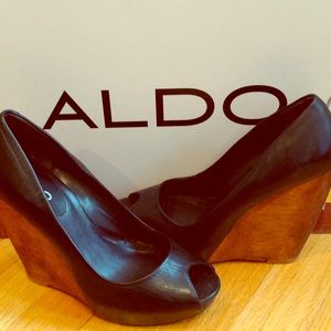 Aldo black open toe wedges, size 8