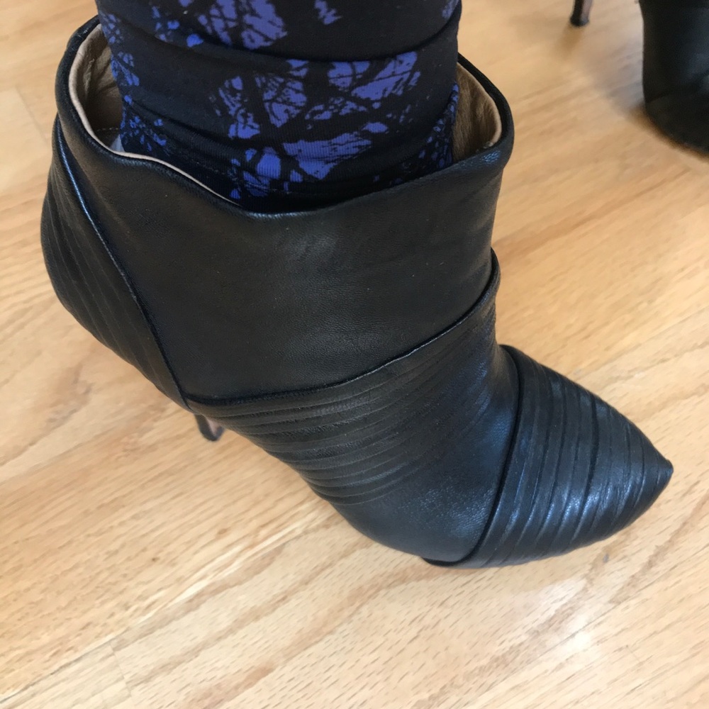 Black ankle booties jadia  L.A.M.B. - Picture 7 of 8