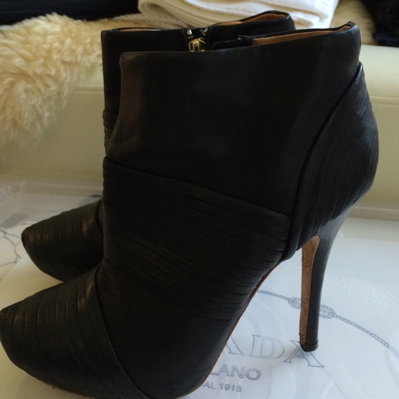 Black ankle booties jadia  L.A.M.B. - Picture 4 of 8