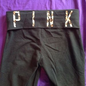 Pink cropped yoga leggings