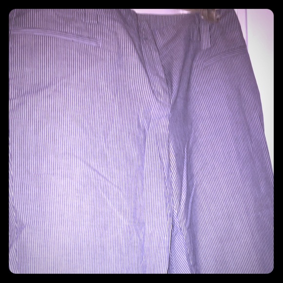 NEW YORK & CO CROP PANTS. More pics just ask.