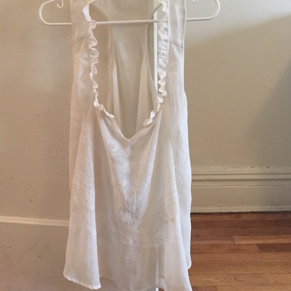 White stitch design top