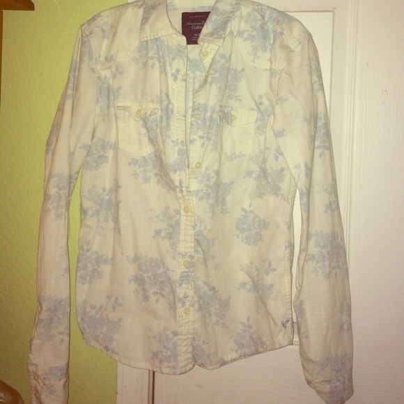 American Eagle top