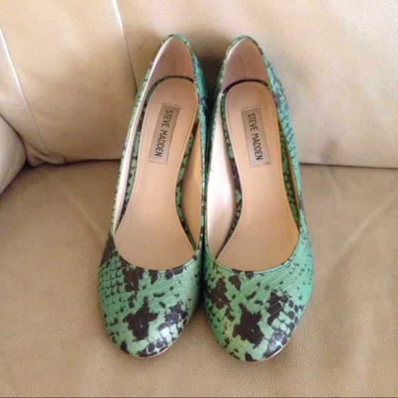 Green snakeskin heels by Steve Madden.