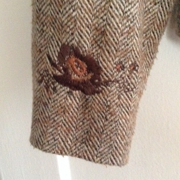 Jacket - Picture 3 of 4