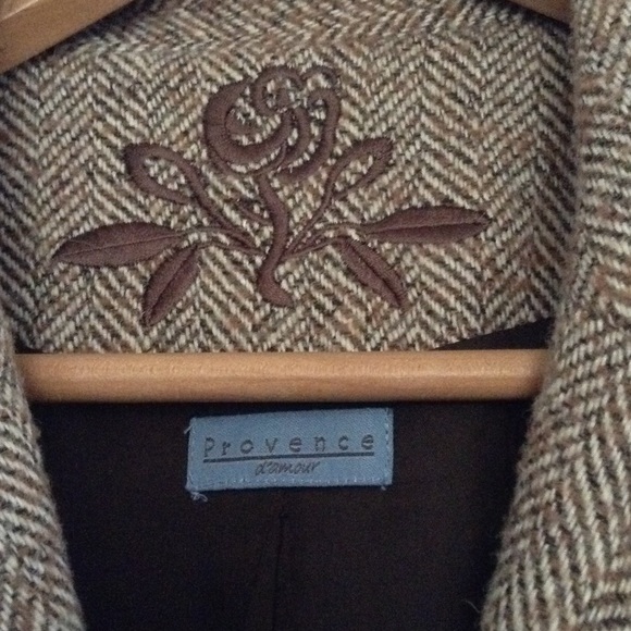 Jacket - Picture 4 of 4