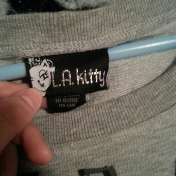 Top - Picture 2 of 2