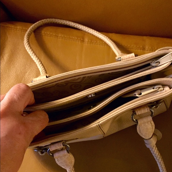 Brighton Purse - Picture 2 of 3