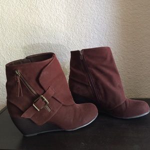 Blowfish Bilocate Wedge Booties