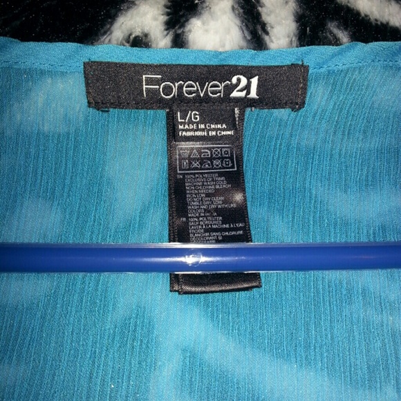 Blue top - Picture 2 of 2