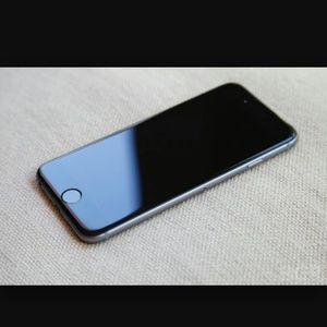 Any One Selling A I Phone 6 or 6+
