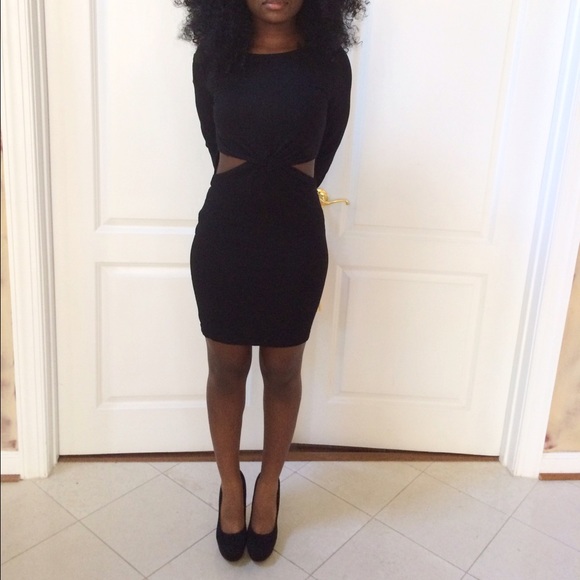 Black cutout long sleeve bodycon dress