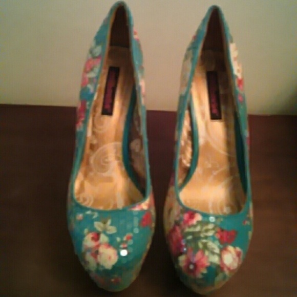 Dollhouse sequin pumps