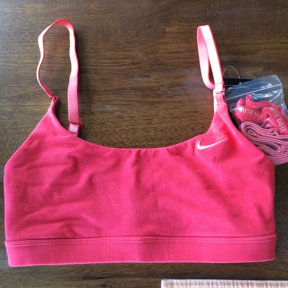 Nike Adapt Indy sports bra