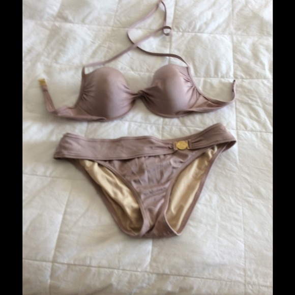 VS bikini