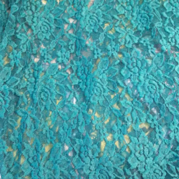 Lace t-shirt - Picture 2 of 2