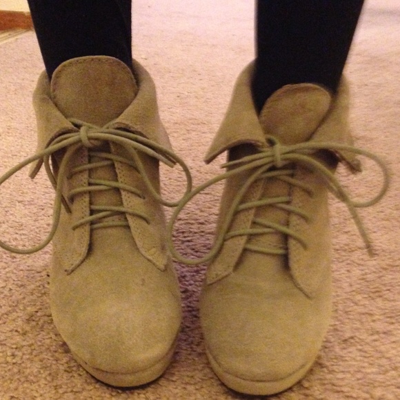 Grey stacked booties