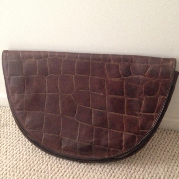 Crocodile Clutch chocolate