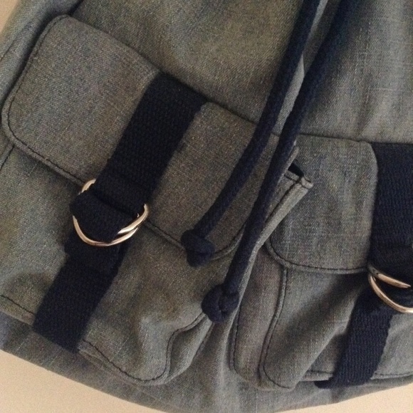 Blue backpack - Picture 2 of 3