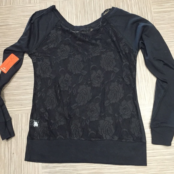 ✨SOLD IN BUNDLE✨Marilyn Monroe Lace top - Picture 2 of 4